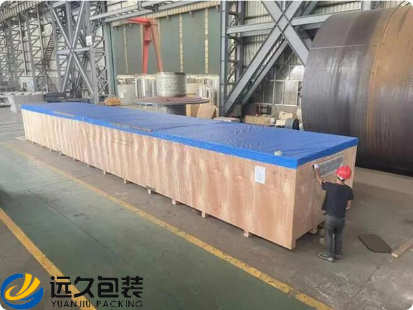 包裝木箱的設計考慮設備的重心和吊裝點是非常重要的